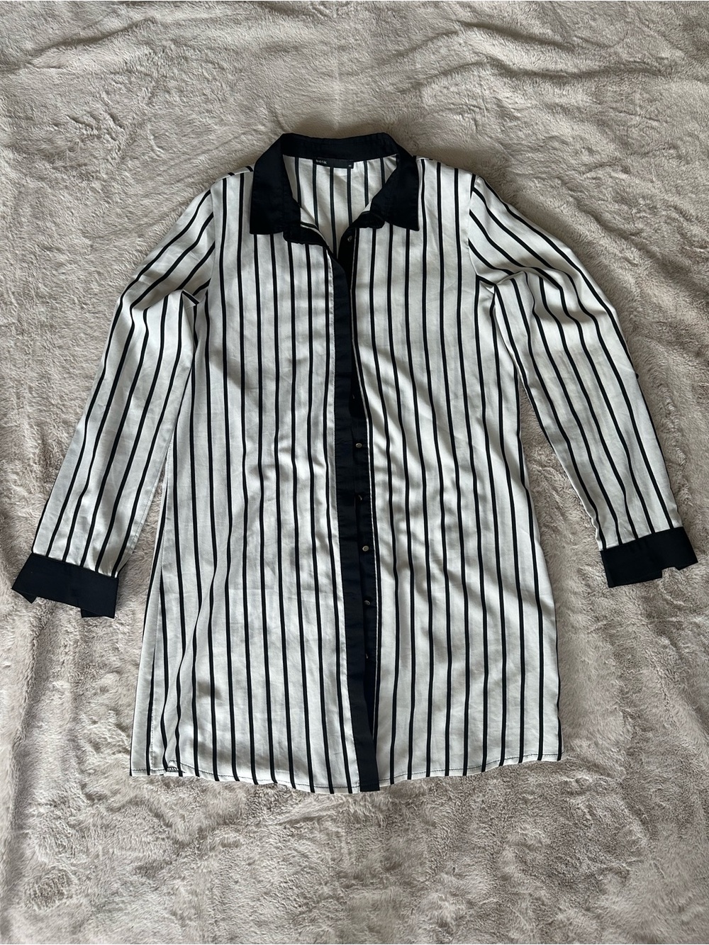 Batik Black & White Striped Button-Down Dress, Size M (labeled 40)